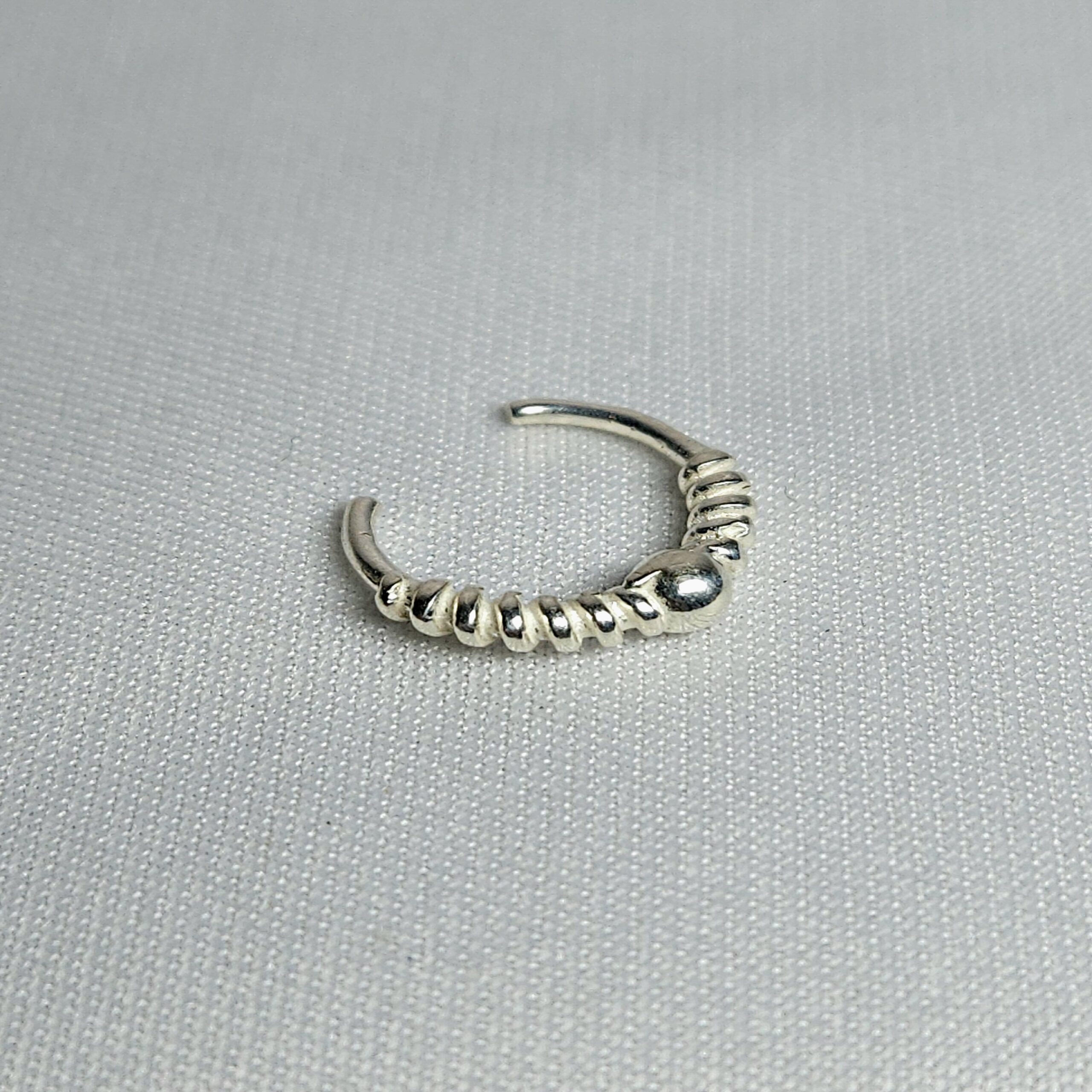Piercing Prata Furo Fake